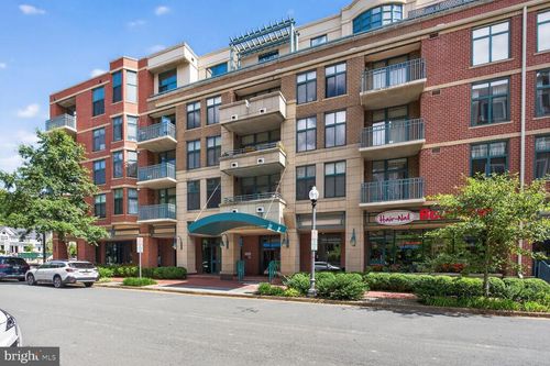 apt-501-502 W Broad St, FALLS CHURCH, VA, 22046-3247 | Card Image