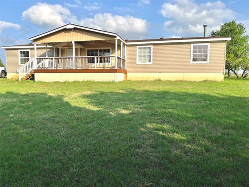 124 Sunny Oaks Dr, Bastrop, TX, 78602-7472 | Card Image