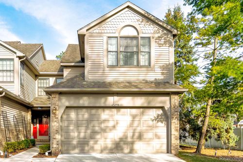 45293 Horseshoe Cir, Canton, MI, 48187-5042 | Card Image