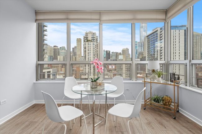 APT-1301 - 330 W Grand Ave, Home with 2 bedrooms, 2 bathrooms and null parking in CHICAGO IL | Image 4