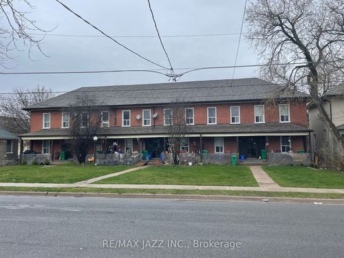 210-220 Perry St, Peterborough, ON, K9J2J2 | Card Image