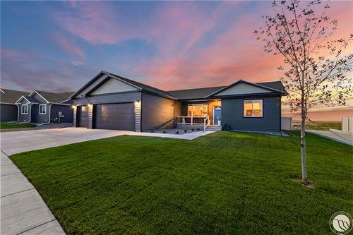 584 Chino Cir, Billings, MT, 59105-2591 | Card Image