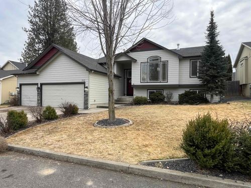 712 E Bonnie Lynn Ln, Colbert, WA, 99005-8733 | Card Image