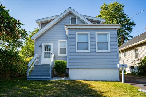 108 Wells Pl, Utica, NY, 13502-2325 | Card Image