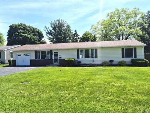 102 Hanover Avenue, Salina, NY, 13088 | Card Image