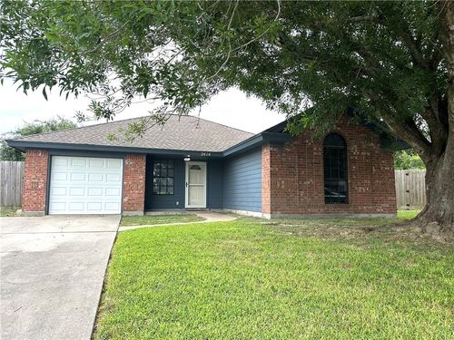 2414 Westlake Cir N, Ingleside, TX, 78362-4007 | Card Image