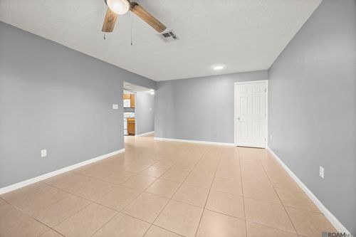 i-1724 S Brightside View Dr, Baton Rouge, LA, 70820-8812 | Card Image