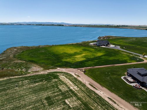 9 Cedar Ln, American Falls, ID, 83211 | Card Image