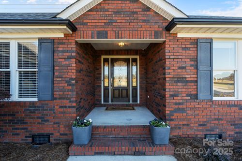 4618 Dallas Hgh Shls Hwy, Dallas, NC, 28034-8558 | Card Image