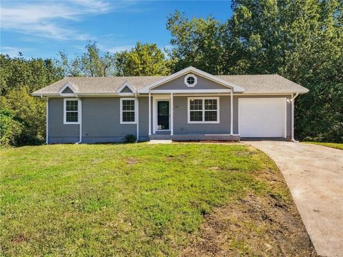314 E 17th St, Kearney, MO, 64060-8448 | Card Image