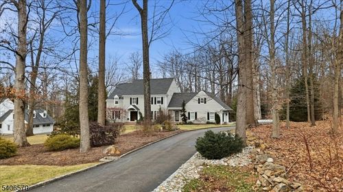 122 Old Stirling Rd, Warren, NJ, 07059-5830 | Card Image