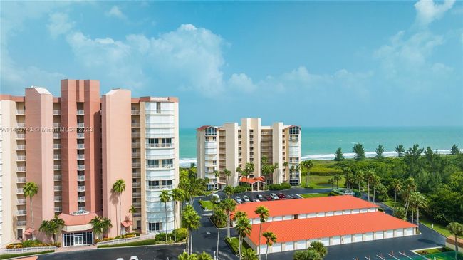 405 - 3870 N Highway A1a, Condo with 2 bedrooms, 2 bathrooms and null parking in Hutchinson Island FL | Image 49