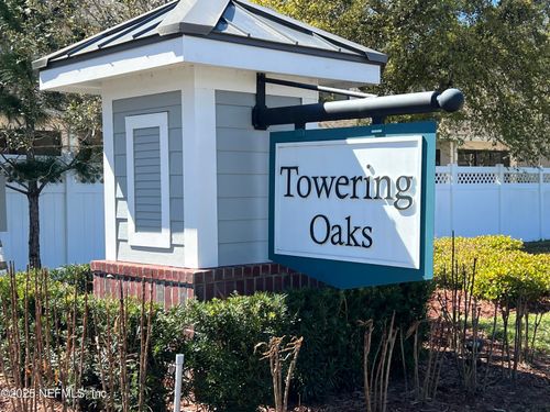 3982 Oak Mill Rd, ORANGE PARK, FL, 32065-5862 | Card Image