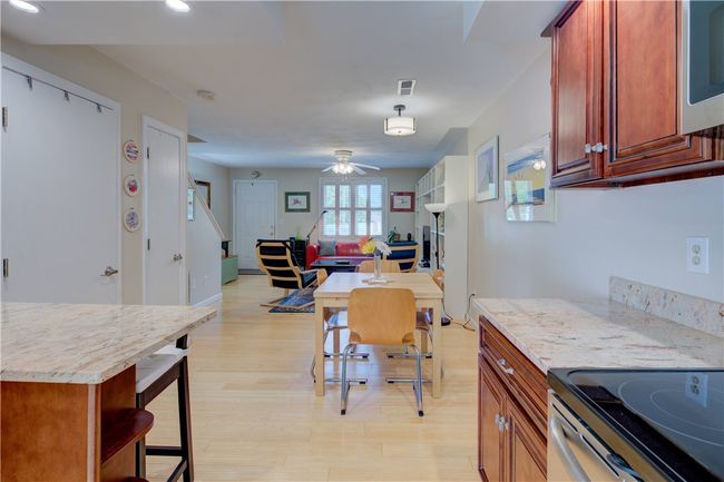 APT-4 - 3399 Post Rd, Condo with 2 bedrooms, 3 bathrooms and 4 parking in Warwick RI | Image 8