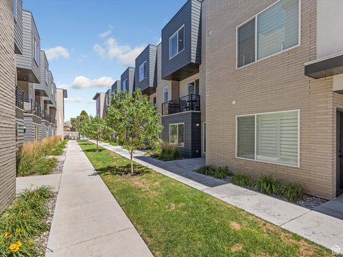 unit-13-230 W 1300 S, Salt Lake City, UT, 84115-5586 | Card Image