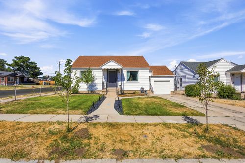 405 Parkway Ave, Tooele, UT, 84074-1837 | Card Image