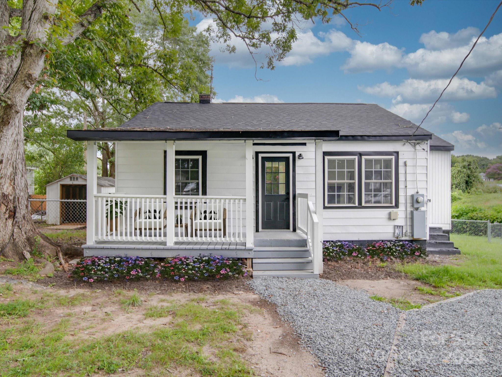 Hilltop Cir, Gastonia, NC 28052
