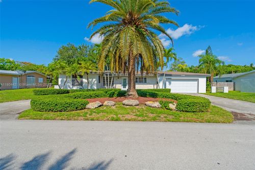15400 Sw 84th Ave, Palmetto Bay, FL, 33157-2114 | Card Image