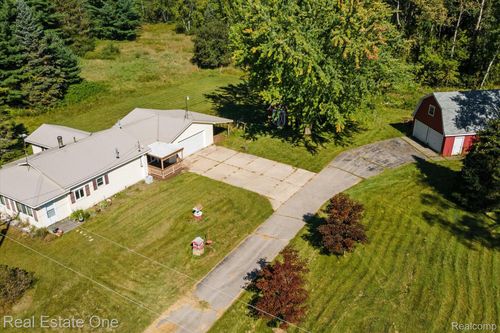 4575 Cummings Rd, Rhodes, MI, 48652-9702 | Card Image