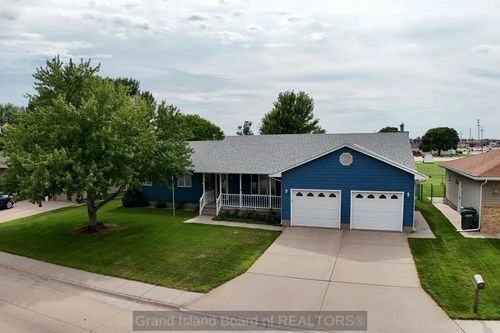 1212 Kennedy Dr, Grand Island, NE, 68803-3468 | Card Image