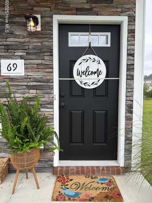 69 Outrigger Dr, Swansboro, NC, 28584-0259 | Card Image