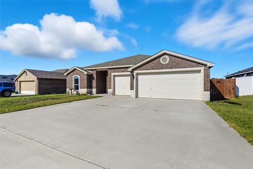 2411 Settlement Rd, Copperas Cove, TX, 76522-3597 | Card Image