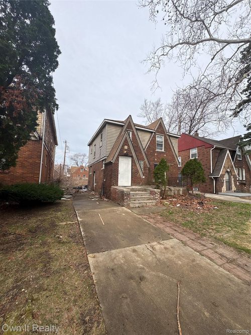 15343 Whitcomb St, Detroit, MI, 48227-2662 | Card Image