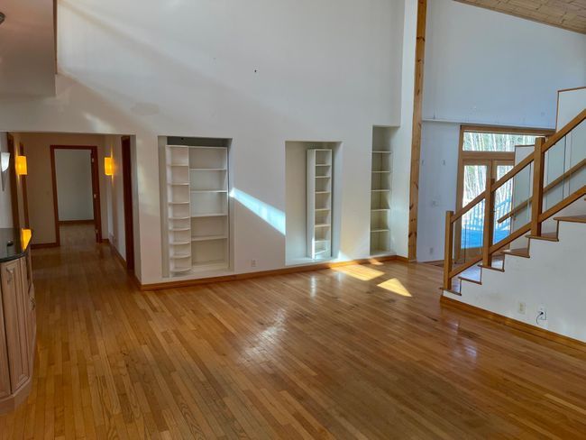 Living Room | Image 9