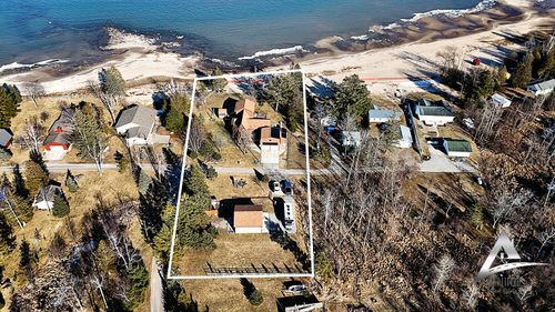 5400 Phyllis Dr, Black River, MI, 48721-5101 | Card Image