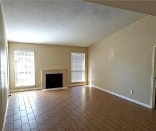404-7400 Bellerive Dr, Houston, TX, 77036-3045 | Card Image