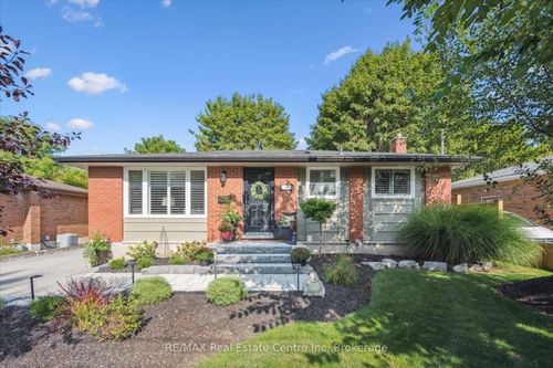 12 Carter Dr, Guelph, ON, N1E1X7 | Card Image