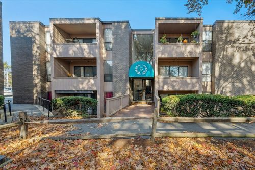 unit-j-10 Shrewsbury Green Dr, Shrewsbury, MA, 01545-3653 | Card Image