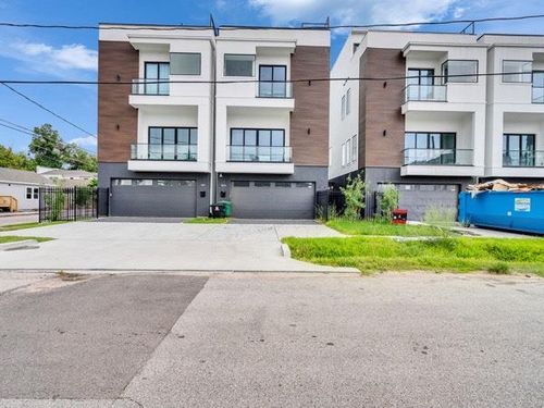 2805 Delsanto St, Houston, TX, 77045 | Card Image