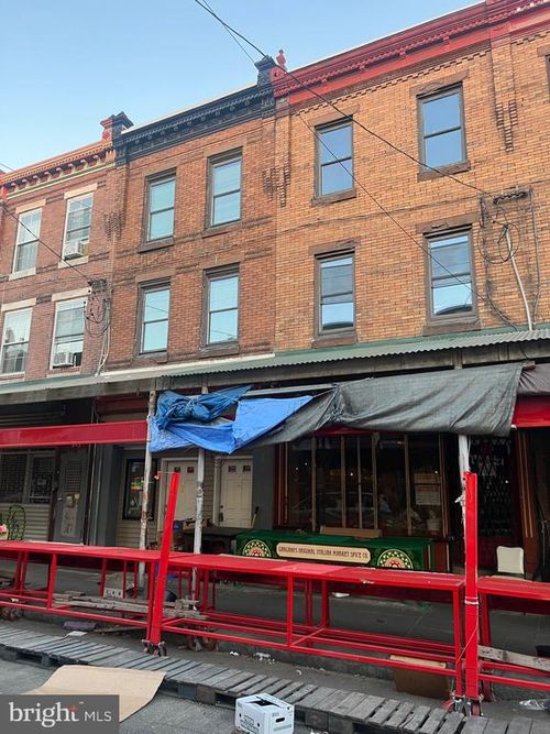 947 S 9th St, PHILADELPHIA, PA, 19147-3934 | Card Image