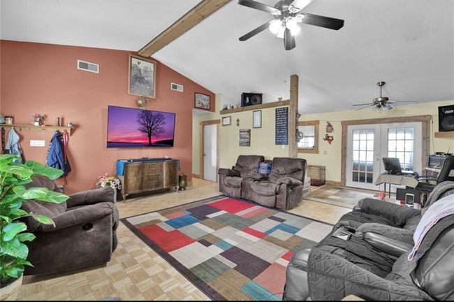 2000 E Beverly Dr, House other with 7 bedrooms, 6 bathrooms and null parking in Shepherd TX | Image 4