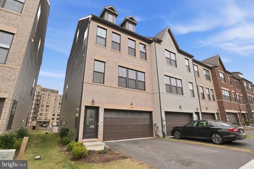 3537 Stella Blue Dr, HYATTSVILLE, MD, 20782-2451 | Card Image