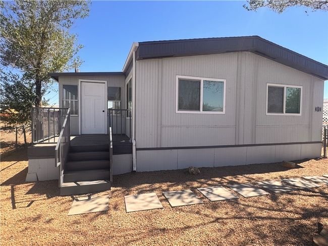 Front of Structure | Image 7