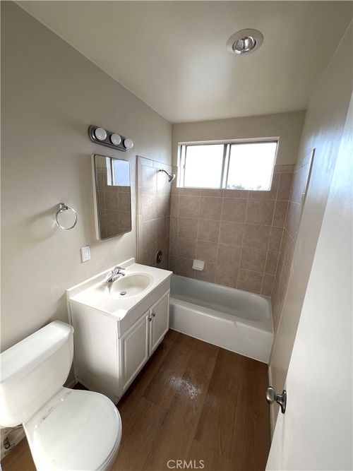 apt-7-1004 E 5th St, Long Beach, CA, 90802-1672 | Card Image