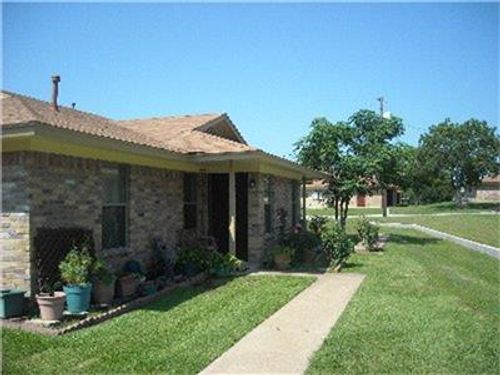 15-1701 Waco St, Gonzales, TX, 78629-3227 | Card Image