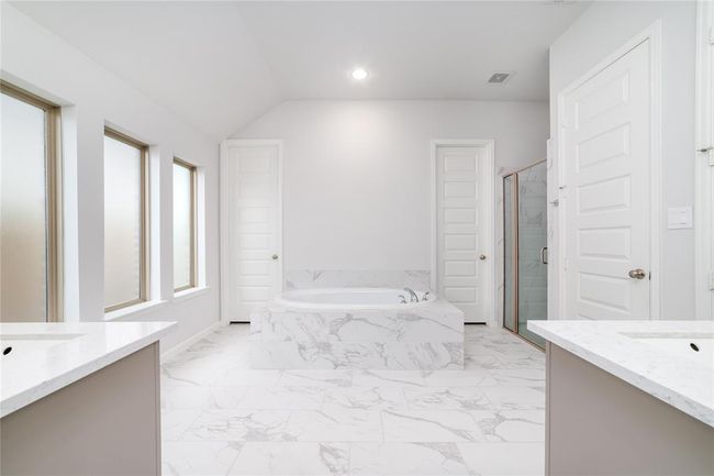 10419 Regal Pt, House other with 4 bedrooms, 3 bathrooms and 2 parking in Richmond TX | Image 15