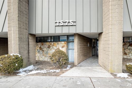 309-1575 Hillside Ave, New Hyde Park, NY, 11040-2521 | Card Image