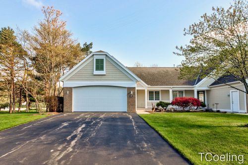 495 Timberlake Dr E, Holland, MI, 49424-5341 | Card Image