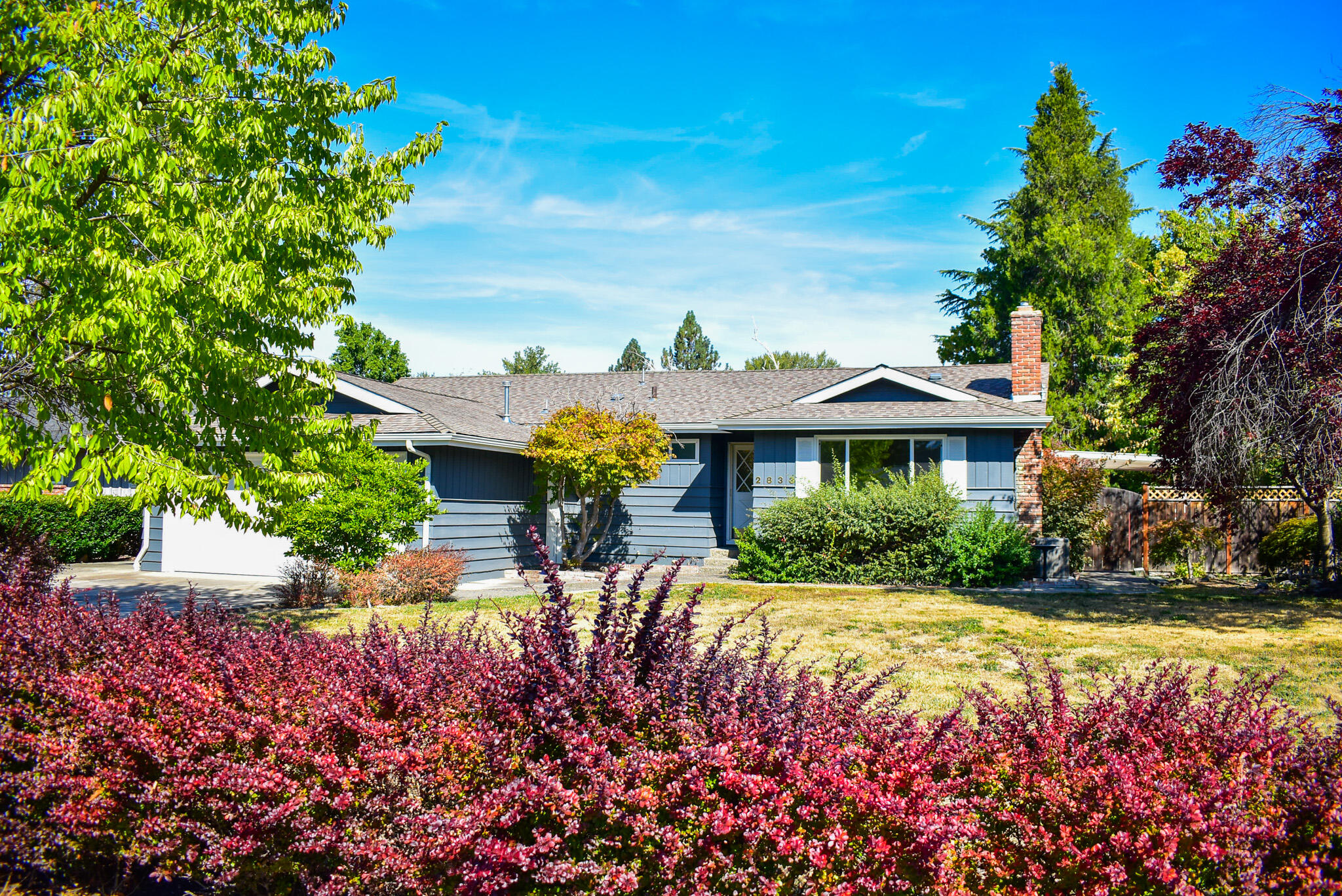 Rosemont Ave, Medford, OR 97504