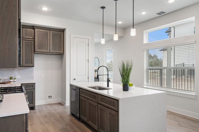 2012 Kit Cir, House other with 4 bedrooms, 3 bathrooms and 2 parking in Austin TX | Image 6