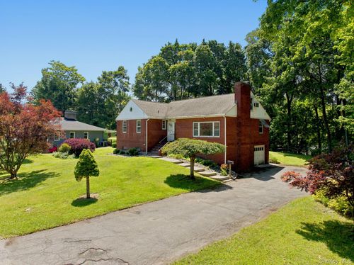 13 Osborne Road, Poughkeepsie, NY, 12601 | Card Image