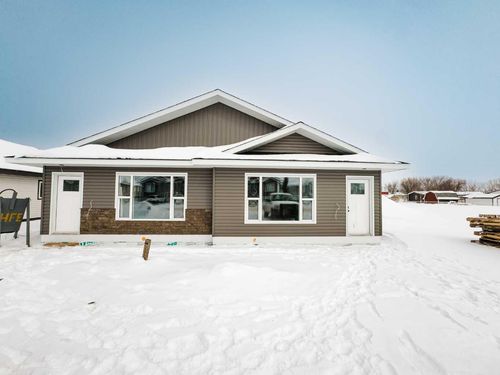 2-10510 102a Avenue, La Crete, AB, T0H2H0 | Card Image