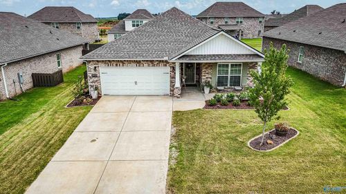 29433 Canoe Cir Nw, Harvest, AL, 35749-3804 | Card Image
