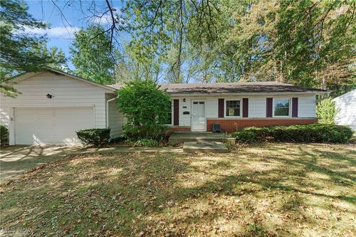 4322 Lorwood Dr, Stow, OH, 44224-2735 | Card Image