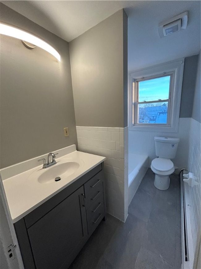 29 Hoppin Ave, House other with 3 bedrooms, 2 bathrooms and 6 parking in Riverside RI | Image 11