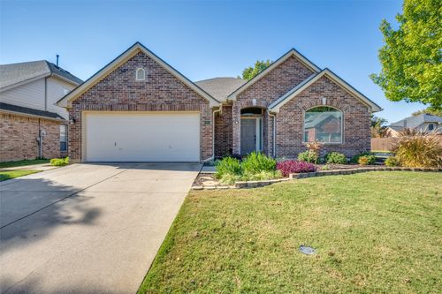 1815 Andover Ln, Corinth, TX, 76210-3054 | Card Image